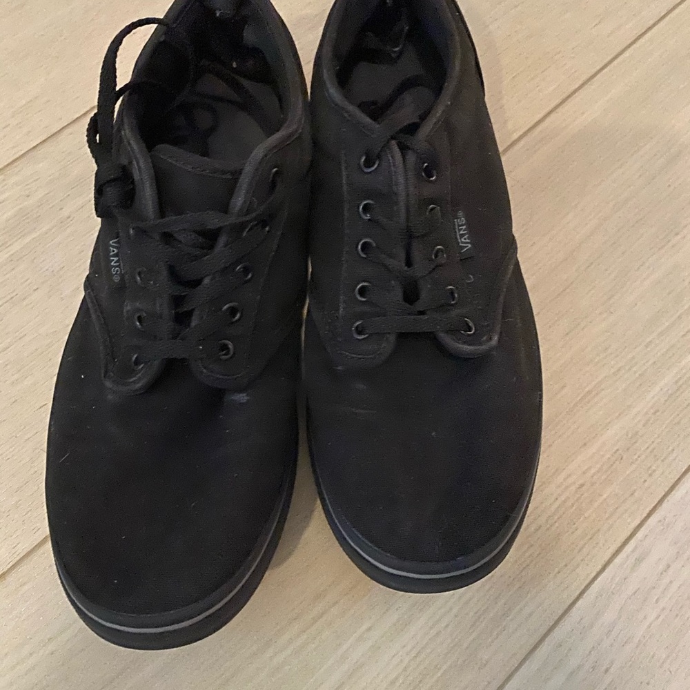 Black vans women’s size 9
